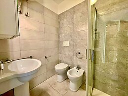 Modern and Bright Apartment With Pool