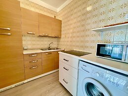 Modern and Bright Apartment With Pool