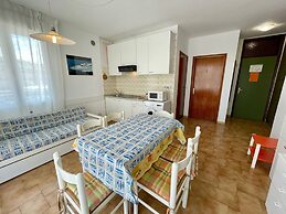 Flat for 5 With Shared Pool 180m From the Beach