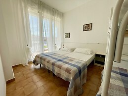 Flat for 5 With Shared Pool 180m From the Beach