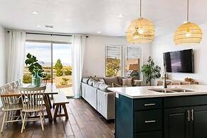 The Estate at the Ledges by RedAwning