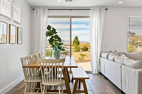 The Estate at the Ledges by RedAwning