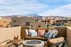 The Estate at the Ledges by RedAwning