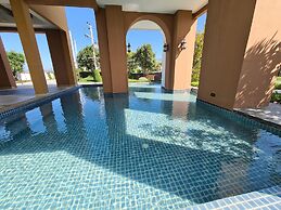 Boulevard Tuscany - 3 Bedroom Pool Villa