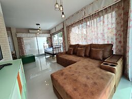 Boulevard Tuscany - 3 Bedroom Pool Villa