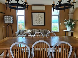 Boulevard Tuscany - 3 Bedroom Pool Villa