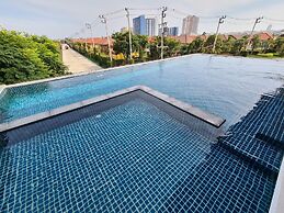 Boulevard Tuscany - 3 Bedroom Pool Villa