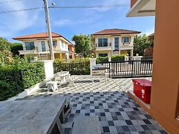 Boulevard Tuscany - 3 Bedroom Pool Villa