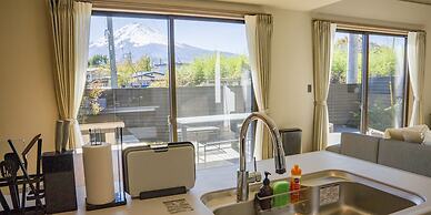 Rakuten STAY Fuji Kawaguchiko Station