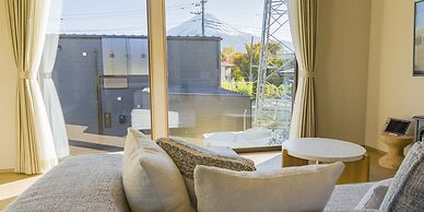 Rakuten STAY Fuji Kawaguchiko Station