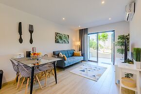 The Little Paradise With Sea Views