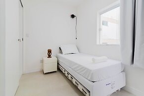 BR03 Apt 2 Quartos a 200m Porto Barra