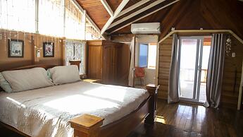 Castle Cove-Ocean Front Villa