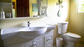 Castle Cove-Ocean Front Villa