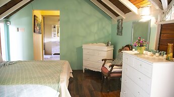 Castle Cove-Ocean Front Villa