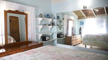 Castle Cove-Ocean Front Villa