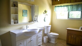 Castle Cove-Ocean Front Villa