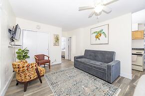 Tropic Isle Hotel and Apartment