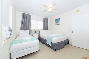 Tropic Isle Hotel and Apartment