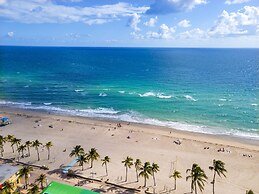 Tropic Isle Hotel and Apartment