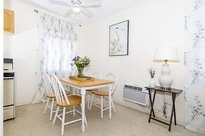 Tropic Isle Hotel and Apartment