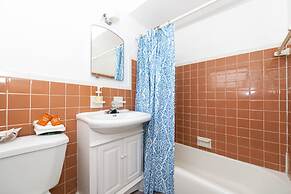 Tropic Isle Hotel and Apartment