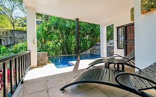 4BD Cliffside Home With Pool on Secluded Beach