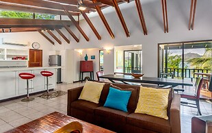 5-BD Beachfront, Ocean-View Hillside Home