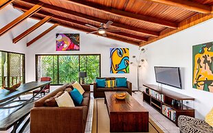 5-BD Beachfront, Ocean-View Hillside Home