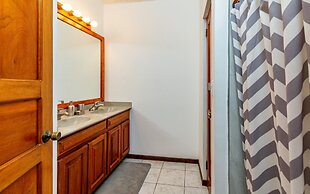 5-BD Beachfront, Ocean-View Hillside Home