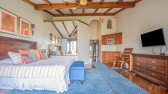 Luxury 2BD Villa on Flamingo Beach With All Bells and Whistles