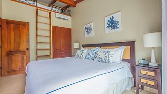 Luxury 2BD Villa on Flamingo Beach With All Bells and Whistles