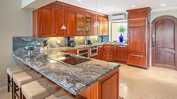 Luxury 2BD Villa on Flamingo Beach With All Bells and Whistles