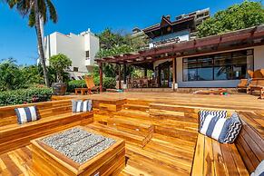 Luxury Ocean-view Flamingo Home With Pool, Apartment and Party Deck