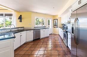 Luxury Ocean-view Flamingo Home With Pool, Apartment and Party Deck