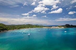 3-Bedroom, 2-Bath Beachfront Condo with Pool