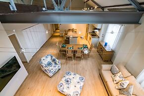 The Yellow Penthouse