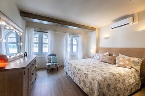 The Yellow Penthouse