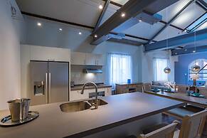 The Yellow Penthouse