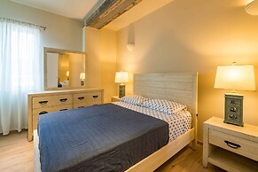 The Yellow Penthouse