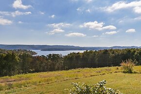Hoot Owl @ Table Rock Lake - Amazing Lake Views!! - Game Room - Priced