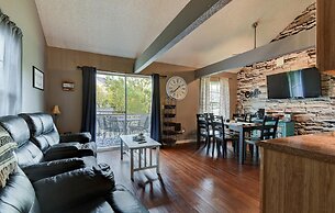 Memory Maker Condo - Great Location - Updated - Walk to Restaurant and