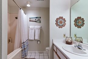 Southern Paradise - Resort Amenities - Close to Downtown and the Brans