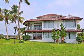 BLUSALZ MANOR Waters Edge Kochi