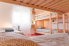 Hospedium República Surf House Hostel