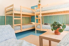 Hospedium República Surf House Hostel