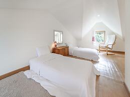 Jeju Eltzutown Pension