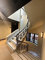 Anise, Aluma Hotel & Resort