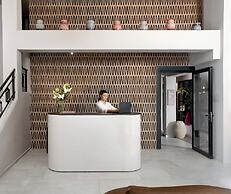 Anise, Aluma Hotel & Resort