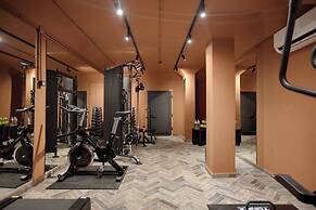 Anise, Aluma Hotel & Resort